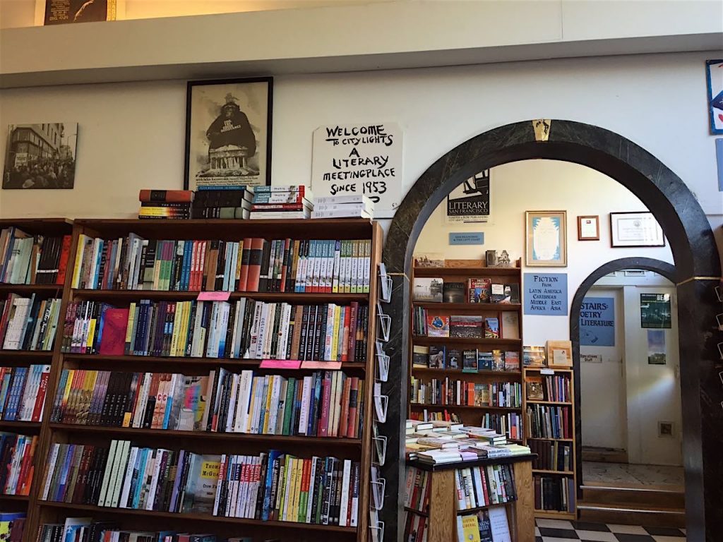 Citylights bookstore, bookstores in San Francisco, San Francisco, American literature, American poetry, Beat generation, Jack Kerouac, Allen Ginsberg, American culture, bookstore, Citylights, literature in San Francisco, American bookstores, books, bookshelves, literary San Francisco, travel