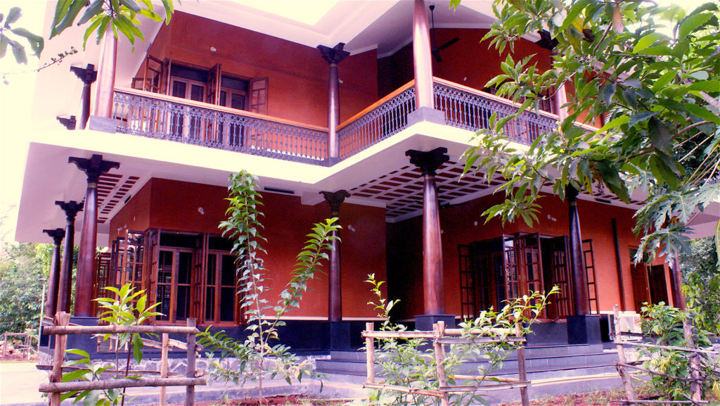 heritage guest house at Adishakti Theatre, accommodation in Pondicherry, Adishakti, Adishakti, Adishakti Theatre, theatre commune, theatre community, living in a commune, traditional architecture, Laurie Baker mud construction, alternate travel, hotels, performing arts, theatre, experimental theatre, plays, music, theatre workshop, music workshop, arts, Pondicherry, Puducherry, Villupuram District, Tamil Nadu, India, South India, culture, eco travel, green travel, voluntourism, volunteer opportunities, self-sustaining communities, travel