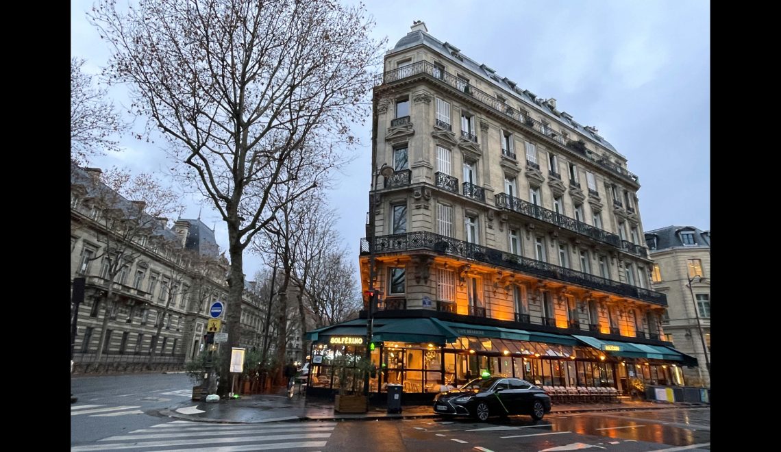 Parisian By Design: Les Cafés de Paris